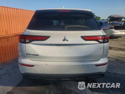 Zdjęcie 6 z 13 samochodu: 2022 MITSUBISHI OUTLANDER ES VIN:JA4J3TA83NZ014733 - miniatura