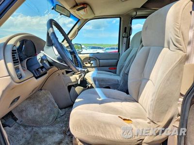 Zdjęcie 13 z 13 samochodu: 2000 CHEVROLET ASTRO VIN:1GBDM19W6YB191477 - miniatura