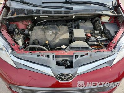 Zdjęcie 12 z 13 samochodu: 2018 TOYOTA SIENNA XLE 8-PASSENGER VIN:5TDYZ3DC8JS917314 - miniatura
