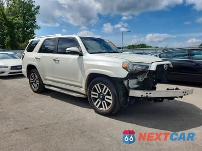 Czwarte zdjęcie samochodu z boku: 2018 TOYOTA 4RUNNER LIMITED VIN:JTEBU5JR1J5560794 - miniatura