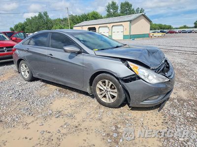 Czwarte zdjęcie samochodu z boku: 2013 HYUNDAI SONATA GLS VIN:5NPEB4AC6DH631182 - miniatura