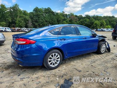 Trzecie zdjęcie samochodu z tyłu: 2018 FORD FUSION S VIN:3FA6P0G73JR129429 - miniatura