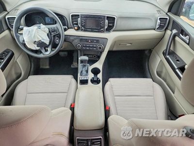 Zdjęcie 8 z 12 samochodu: 2018 KIA SPORTAGE LX VIN:KNDPMCACXJ7447599 - miniatura