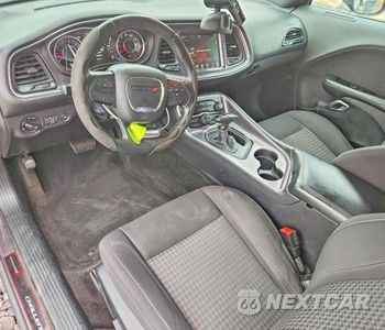 Zdjęcie 8 z 12 samochodu: 2015 DODGE CHALLENGER SXT VIN:2C3CDZAT7FH712402 - miniatura
