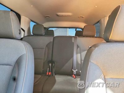 Zdjęcie 10 z 14 samochodu: 2018 CHEVROLET TRAVERSE LS VIN:1GNERFKW8JJ105596 - miniatura