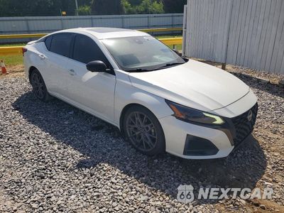 Czwarte zdjęcie samochodu z boku: 2023 NISSAN ALTIMA SR VIN:1N4AL4CV1PN301230 - miniatura