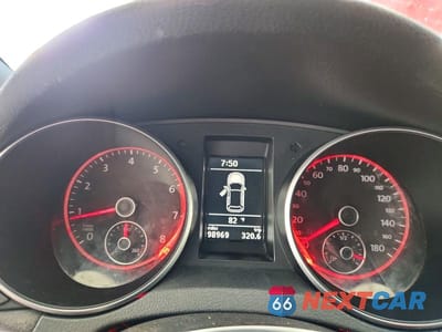 Zdjęcie 9 z 13 samochodu: 2011 VOLKSWAGEN GTI VIN:WVWEV7AJ8BW232613 - miniatura