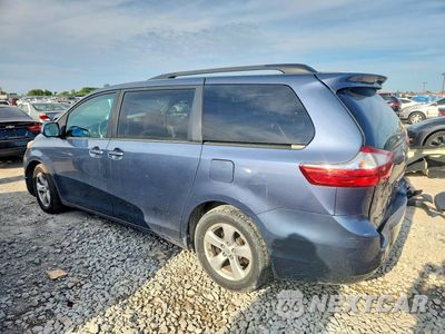 Drugie zdjęcie samochodu z przodu: 2015 TOYOTA SIENNA LE VIN:5TDKK3DC0FS547591 - miniatura