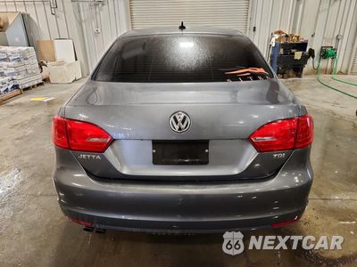Zdjęcie 6 z 12 samochodu: 2013 VOLKSWAGEN JETTA TDI VIN:3VWLL7AJ9DM246081 - miniatura