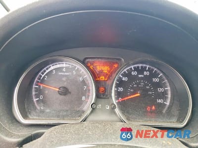 Zdjęcie 9 z 13 samochodu: 2014 NISSAN VERSA NOTE SV VIN:3N1CE2CP3EL399891 - miniatura