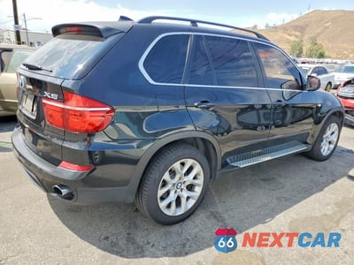 Trzecie zdjęcie samochodu z tyłu: 2013 BMW X5 XDRIVE35I VIN:5UXZV4C5XD0G55412 - miniatura