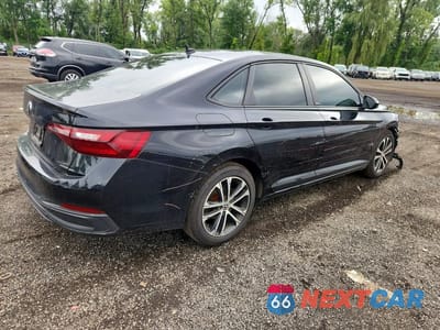 Trzecie zdjęcie samochodu z tyłu: 2024 VOLKSWAGEN JETTA SPORT VIN:3VWBM7BU9RM006795 - miniatura