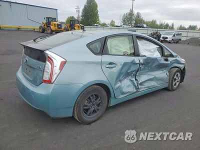 Trzecie zdjęcie samochodu z tyłu: 2015 TOYOTA PRIUS TWO VIN:JTDKN3DUXF2003347 - miniatura