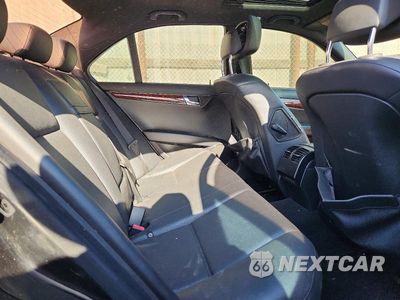 Zdjęcie 10 z 12 samochodu: 2010 MERCEDES-BENZ C 300 VIN:WDDGF5EB6AR120134 - miniatura