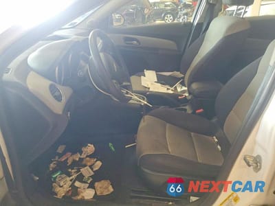 Zdjęcie 7 z 12 samochodu: 2013 CHEVROLET CRUZE LS VIN:1G1PA5SG3D7111621 - miniatura