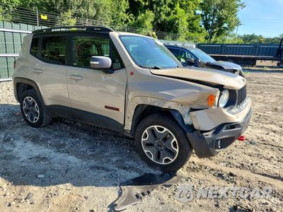 Czwarte zdjęcie samochodu z boku: 2016 JEEP RENEGADE TRAILHAWK VIN:ZACCJBCTXGPD93344 - miniatura