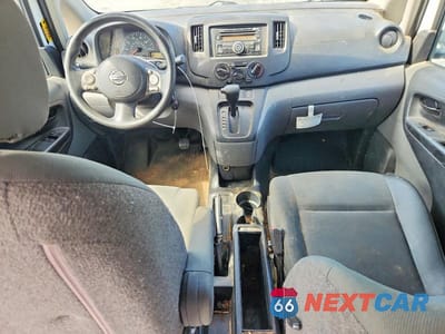 Zdjęcie 8 z 13 samochodu: 2015 NISSAN NV200 SV DELIVERY VAN VIN:3N6CM0KN0FK697601 - miniatura