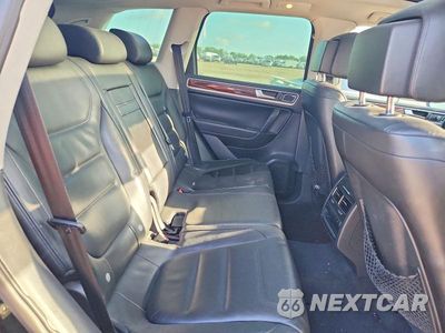 Zdjęcie 10 z 12 samochodu: 2012 VOLKSWAGEN TOUAREG V6 TDI VIN:WVGFK9BP1CD001251 - miniatura