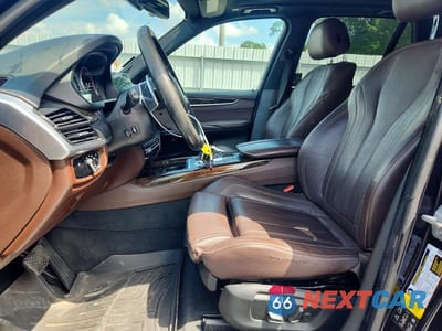 Zdjęcie 7 z 13 samochodu: 2015 BMW X5 XDRIVE35D VIN:5UXKS4C59F0N07892 - miniatura