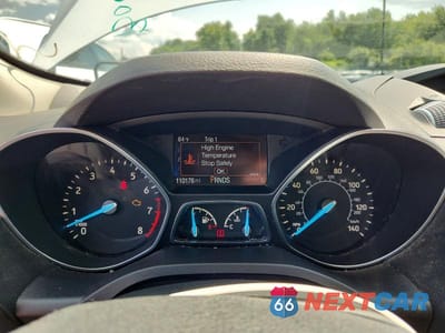 Zdjęcie 9 z 13 samochodu: 2018 FORD ESCAPE SE VIN:1FMCU9GD7JUD06312 - miniatura