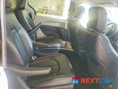 Zdjęcie 10 z 12 samochodu: 2024 CHRYSLER PACIFICA HYBRID SELECT VIN:2C4RC1S72RR123803 - miniatura