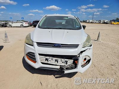 Piąte zdjęcie samochodu w środku: 2016 FORD ESCAPE S VIN:1FMCU0F71GUB36920 - miniatura