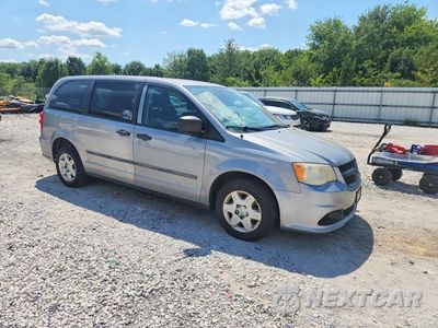 Czwarte zdjęcie samochodu z boku: 2014 RAM TRADESMAN VIN:2C4JRGAG6ER175106 - miniatura