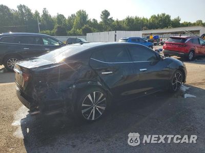 Trzecie zdjęcie samochodu z tyłu: 2016 NISSAN MAXIMA PLATINUM VIN:1N4AA6AP2GC395961 - miniatura