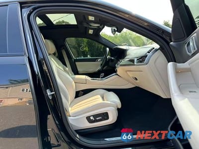 Zdjęcie 8 z 10 samochodu: 2020 BMW X6 SDRIVE 40I VIN:5UXCY4C06L9D37668 - miniatura