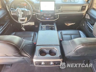 Zdjęcie 8 z 13 samochodu: 2024 FORD EXPEDITION XLT VIN:1FMJU1H8XREA98670 - miniatura