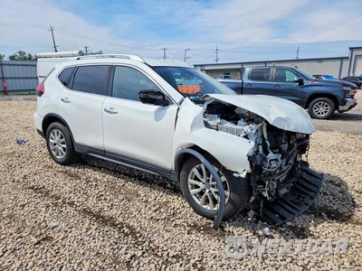 Czwarte zdjęcie samochodu z boku: 2019 NISSAN ROGUE SV VIN:KNMAT2MVXKP526367 - miniatura