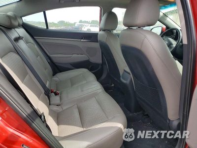 Zdjęcie 10 z 12 samochodu: 2018 HYUNDAI ELANTRA LIMITED VIN:5NPD84LF3JH216270 - miniatura