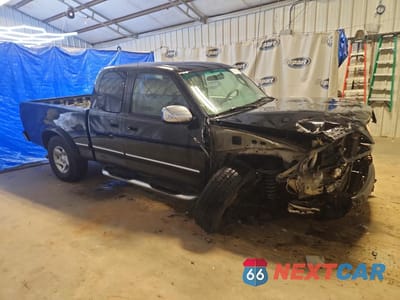Czwarte zdjęcie samochodu z boku: 2000 TOYOTA TUNDRA SR5 VIN:5TBBT4412YS059482 - miniatura