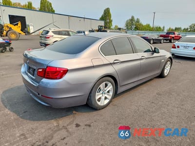 Trzecie zdjęcie samochodu z tyłu: 2013 BMW 528 I VIN:WBAXG5C5XDD228842 - miniatura