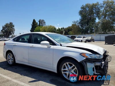 Czwarte zdjęcie samochodu z boku: 2014 FORD FUSION SE VIN:3FA6P0H73ER292487 - miniatura