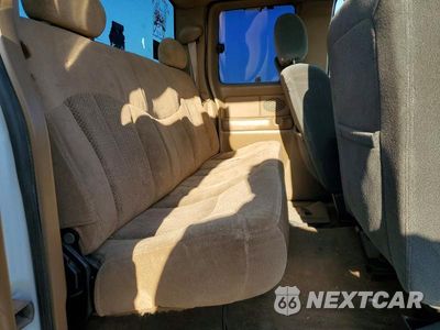 Zdjęcie 10 z 12 samochodu: 2000 CHEVROLET SILVERADO K1500 VIN:1GCEK19V8YZ290743 - miniatura