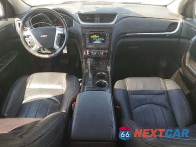 Zdjęcie 8 z 13 samochodu: 2016 CHEVROLET TRAVERSE LTZ VIN:1GNKVJKD1GJ318284 - miniatura