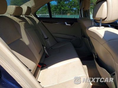 Zdjęcie 10 z 12 samochodu: 2014 MERCEDES-BENZ C 300 4MATIC VIN:WDDGF8AB5EA909810 - miniatura