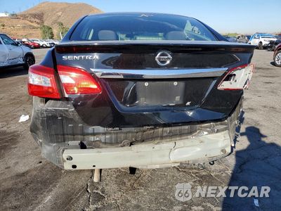 Zdjęcie 6 z 12 samochodu: 2018 NISSAN SENTRA S VIN:3N1AB7AP8JY283101 - miniatura