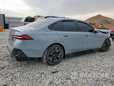 Trzecie zdjęcie samochodu z tyłu: 2025 BMW I5 EDRIVE 40 VIN:WBY33FK04SCU68656 - miniatura