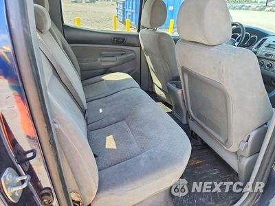 Zdjęcie 10 z 12 samochodu: 2006 TOYOTA TACOMA DOUBLE CAB PRERUNNER VIN:3TMJU62N36M018860 - miniatura