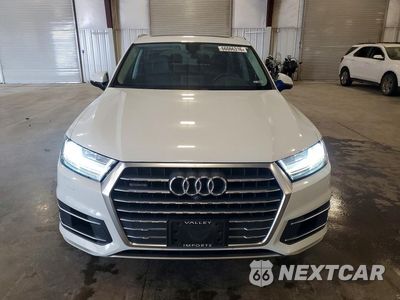 Piąte zdjęcie samochodu w środku: 2018 AUDI Q7 PREMIUM PLUS VIN:WA1LAAF71JD033355 - miniatura