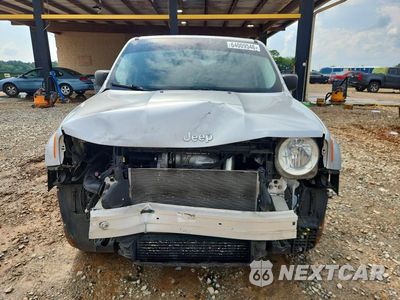 Piąte zdjęcie samochodu w środku: 2017 JEEP RENEGADE SPORT VIN:ZACCJBAH9HPG40885 - miniatura