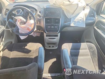 Zdjęcie 8 z 14 samochodu: 2015 DODGE GRAND CARAVAN SE VIN:2C4RDGBG7FR517535 - miniatura