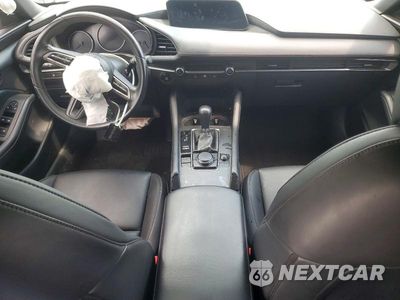 Zdjęcie 8 z 12 samochodu: 2023 MAZDA 3 SELECT VIN:JM1BPAKM9P1601065 - miniatura