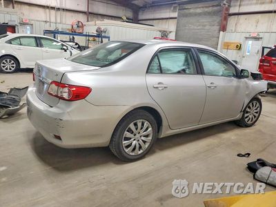 Trzecie zdjęcie samochodu z tyłu: 2013 TOYOTA COROLLA LE VIN:2T1BU4EEXDC003203 - miniatura