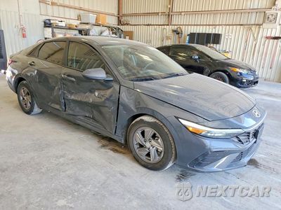 Czwarte zdjęcie samochodu z boku: 2025 HYUNDAI ELANTRA SE VIN:KMHLL4DG1SU852741 - miniatura