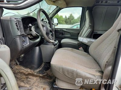 Zdjęcie 7 z 12 samochodu: 2006 GMC SAVANA G2500 VIN:1GTGG29V861198169 - miniatura