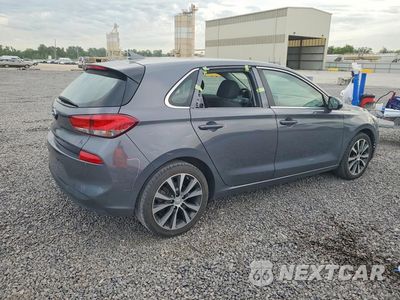 Trzecie zdjęcie samochodu z tyłu: 2018 HYUNDAI ELANTRA GT BASE VIN:KMHH35LEXJU077351 - miniatura
