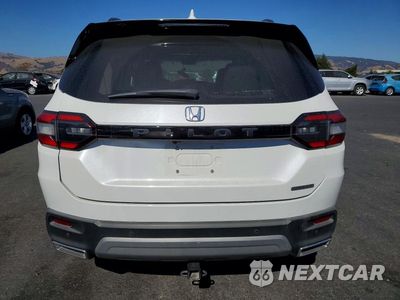 Zdjęcie 6 z 13 samochodu: 2025 HONDA PILOT TOURING VIN:5FNYG2H79SB000255 - miniatura